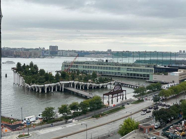 Little Island desde el Whitney Museum of American Art