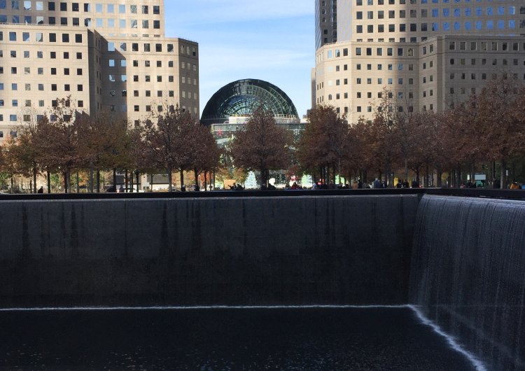 La cúpula de Brookfield Place desde el Memorial 9/11