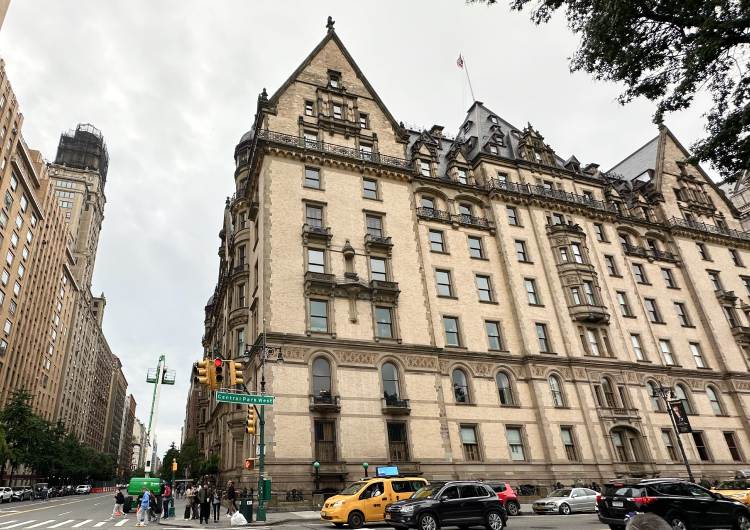 Edificio Dakota cerca de Central Park