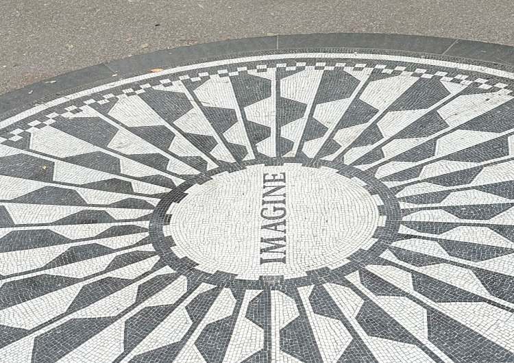 Imagine en Strawberry Fields